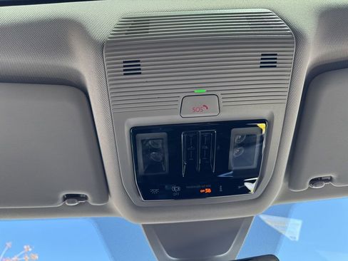 New 2026 Volkswagen Atlas SE image 31