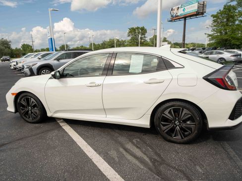 Used 2019 Honda Civic EX image 4