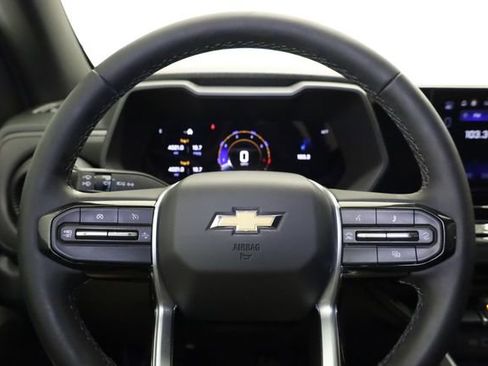 Used 2025 Chevrolet Colorado W/T w/ WT Custom Package RWD image 13