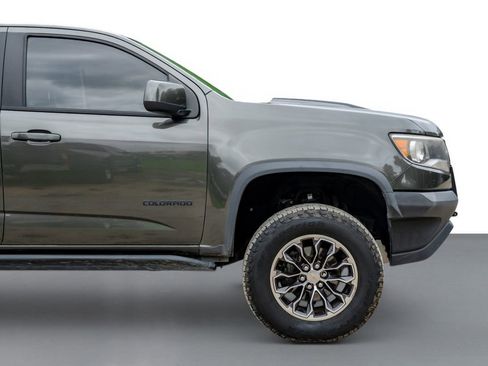 Used 2017 Chevrolet Colorado ZR2 w/ LPO, Premium Interior Package AWD/4WD image 7