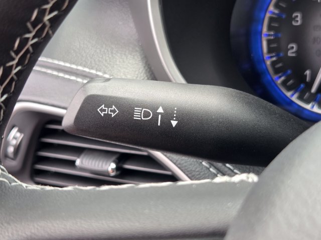 New 2027 Chrysler Pacifica Select FWD image 32