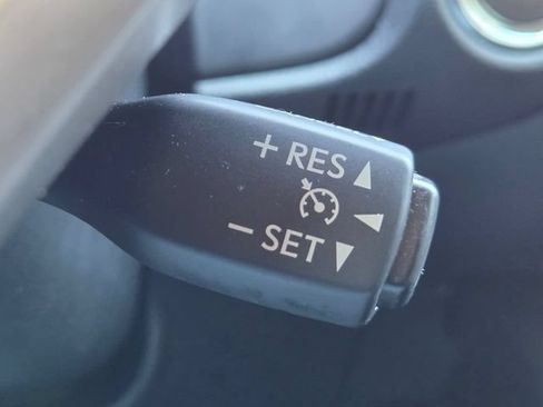 Used 2014 Lexus ES 350 w/ Luxury Package FWD image 18