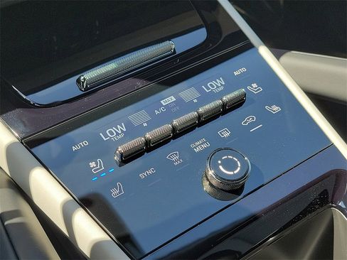 New 2026 Porsche Cayenne Coupe image 32