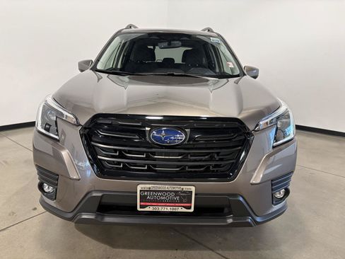 Used 2024 Subaru Forester Premium AWD/4WD image 8