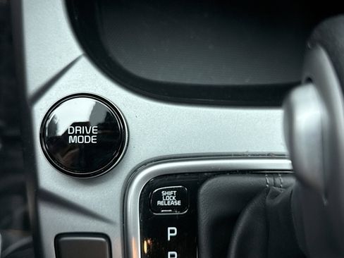 Used 2023 Kia Seltos LX image 18