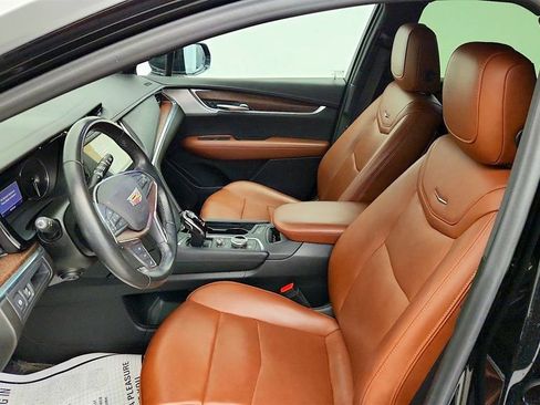 Used 2021 Cadillac XT5 Premium Luxury image 9
