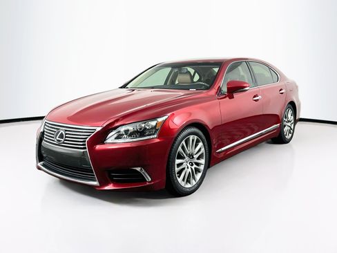 Used 2015 Lexus LS 460 w/ Comfort Package RWD image 3