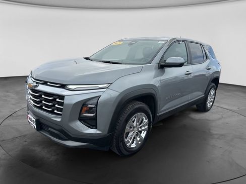 Used 2025 Chevrolet Equinox LT AWD/4WD image 20