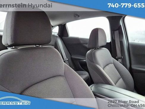 Used 2024 Chevrolet Malibu LT image 27