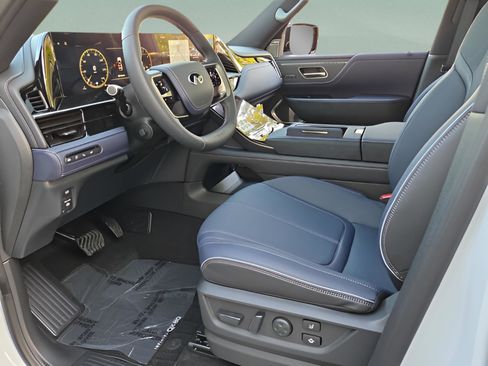 New 2026 INFINITI QX80 4WD w/ Sport Exterior Package image 16