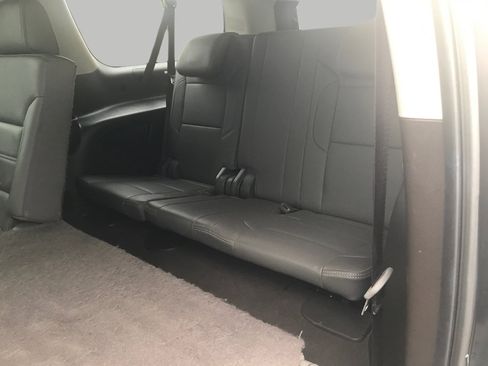 Used 2020 GMC Yukon XL Denali w/ Open Road Package image 29