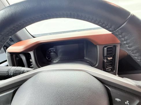Used 2024 Ford Bronco Outer Banks AWD/4WD image 20