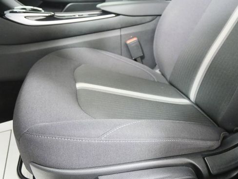 Used 2023 Hyundai Sonata SE FWD image 9
