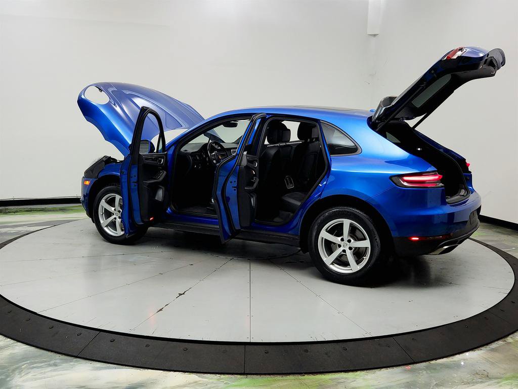 Used 2020 Porsche Macan AWD/4WD image 12