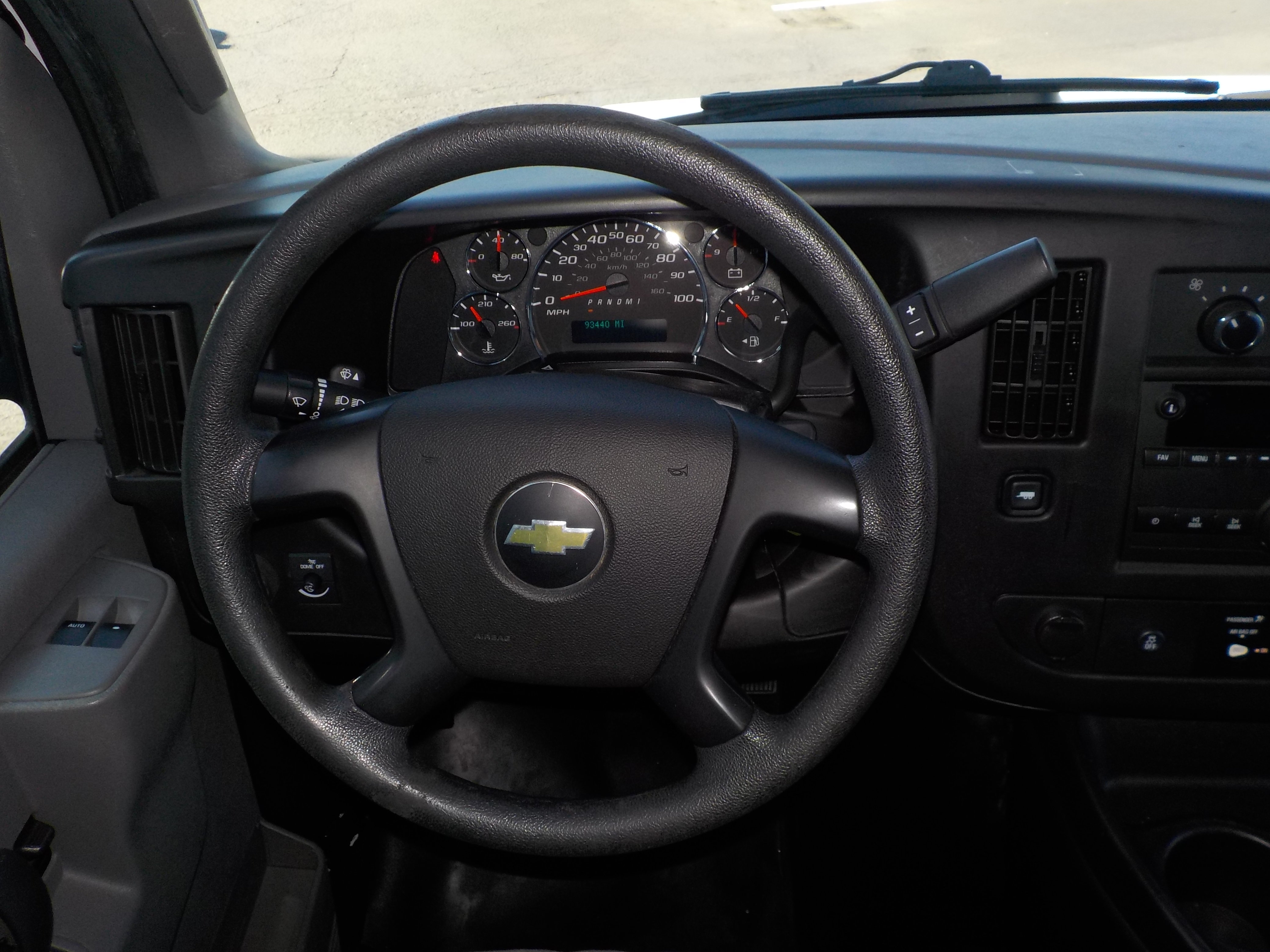 Used 2016 Chevrolet Express 2500 w/ Cold Climate Package RWD image 26
