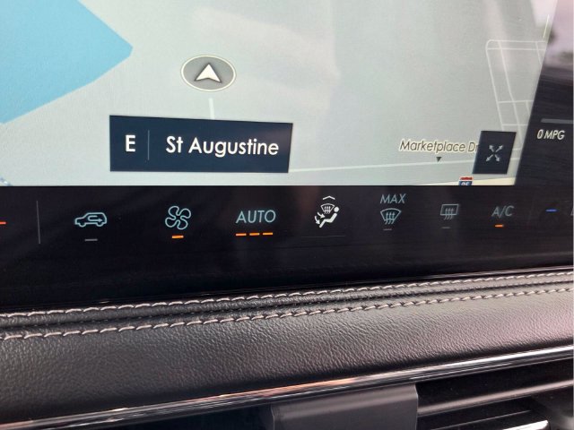 Used 2024 Lincoln Corsair Reserve FWD image 24