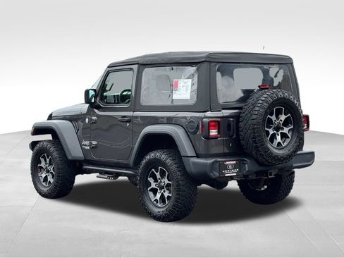 Used 2018 Jeep Wrangler Sport AWD/4WD image 7