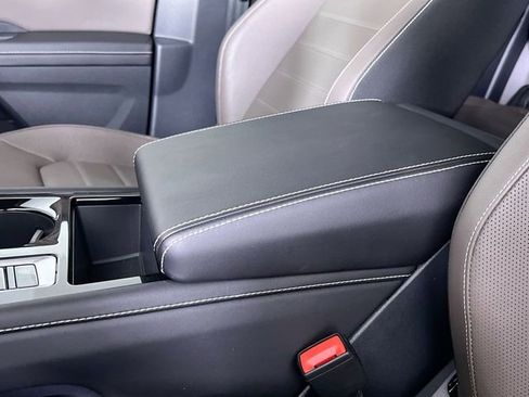 Used 2025 Volkswagen Atlas SEL image 21