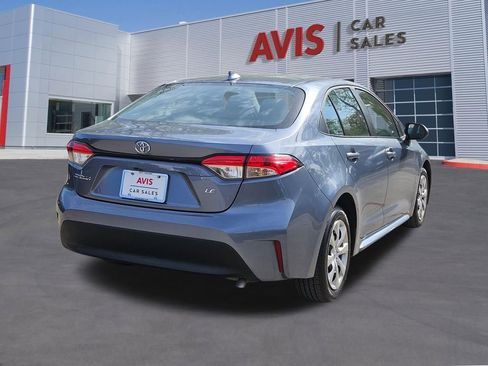 Used 2025 Toyota Corolla LE image 6