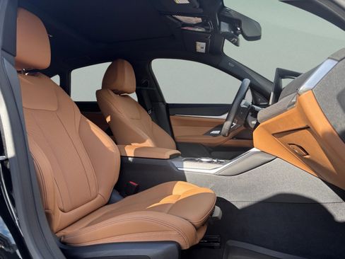 Used 2025 BMW i4 eDrive40 w/ M Sport Package image 21