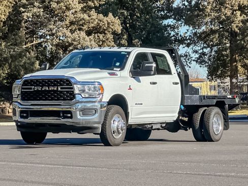 Used 2024 RAM 3500 SLT w/ Quick Order Package 2YG SLT image 9