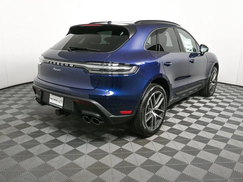 Certified 2025 Porsche Macan image 28