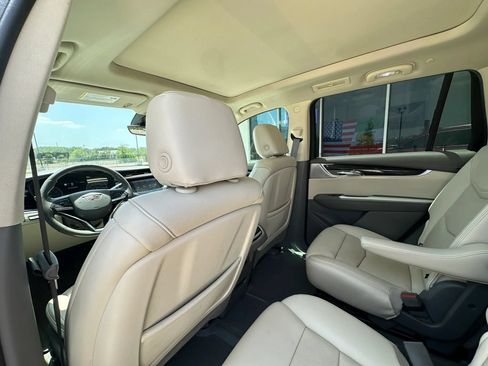 Used 2020 Cadillac XT6 Premium Luxury FWD image 15