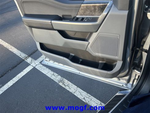 Certified 2022 Ford F150 XLT w/ Equipment Group 302A High image 21