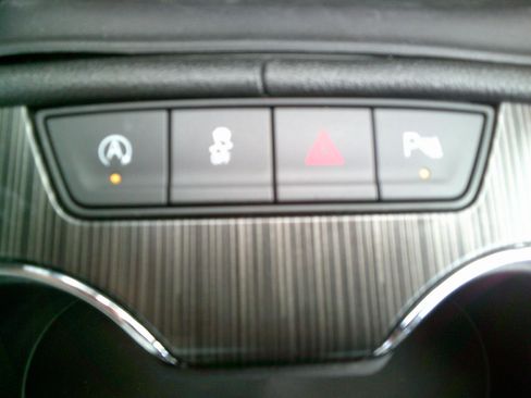 Used 2023 GMC Acadia SLT w/ Preferred Package image 19