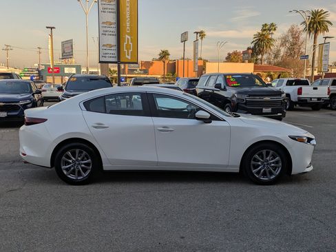 Used 2021 MAZDA MAZDA3 s image 4