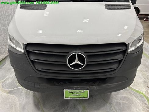 Used 2020 Mercedes-Benz Sprinter 2500 image 18