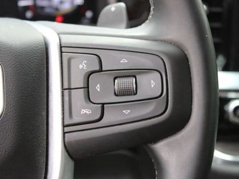 Used 2025 GMC Sierra 1500 SLT image 13