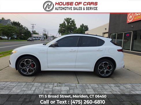 Used 2022 Alfa Romeo Stelvio Veloce AWD/4WD image 7