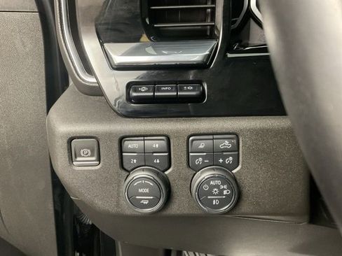 Certified 2023 Chevrolet Silverado 1500 High Country w/ Technology Package image 15