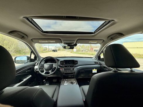 Used 2025 Honda Ridgeline RTL image 17
