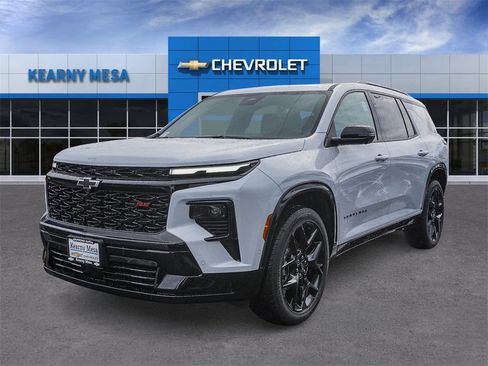 New 2026 Chevrolet Traverse RS image 3