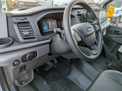 New 2026 Ford Transit 250 148 Medium Roof w/ Load Area Protection Package RWD image 28