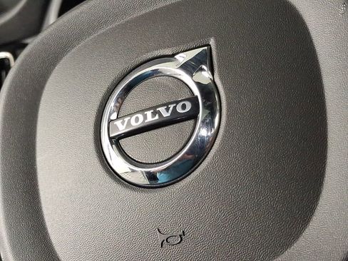 Certified 2023 Volvo XC60 B5 Plus w/ Climate Package AWD/4WD image 32