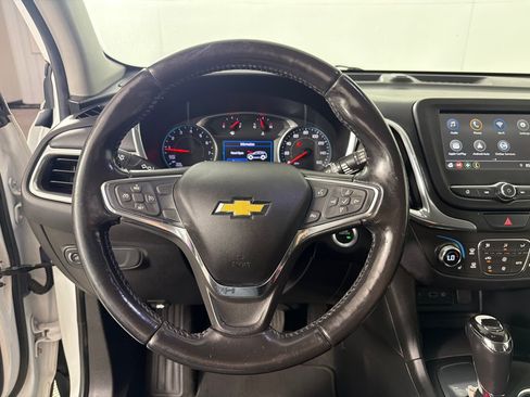 Used 2019 Chevrolet Equinox LT FWD image 12