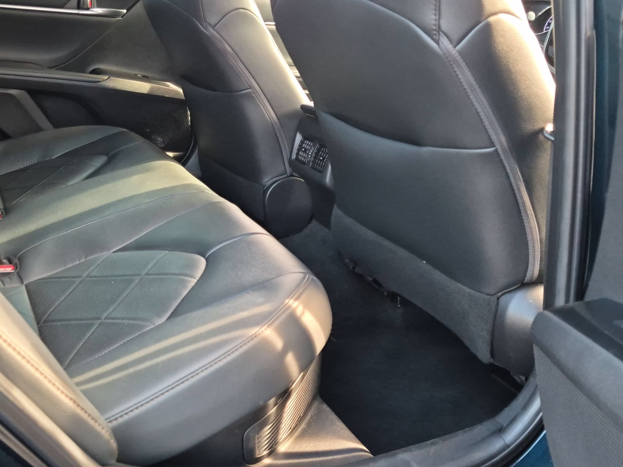 Used 2019 Toyota Camry XLE w/ Driver Assist Package FWD image 26