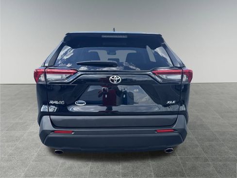 Used 2024 Toyota RAV4 XLE Premium image 4