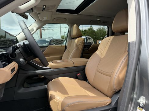 Certified 2026 INFINITI QX80 Luxe w/ Cargo Package RWD image 13
