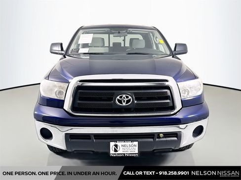 Used 2010 Toyota Tundra 4x4 Double Cab image 2