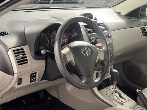 Used 2011 Toyota Corolla LE w/ Preferred Accessory Pkg FWD image 16