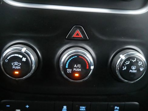 Used 2014 RAM 3500 Tradesman w/ Chrome Appearance Group image 24