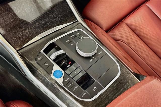 Used 2023 BMW i4 eDrive40 RWD image 16