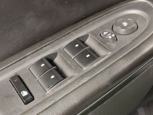 Used 2016 Chevrolet Traverse LT FWD image 27