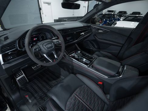 Used 2024 Audi RS Q8 AWD/4WD image 18