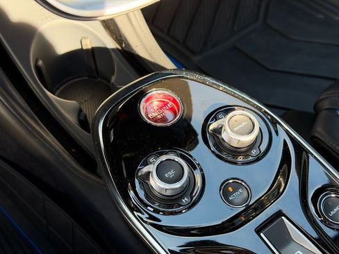 Used 2021 McLaren GT image 21