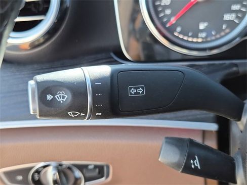 Used 2018 Mercedes-Benz E 300 image 25
